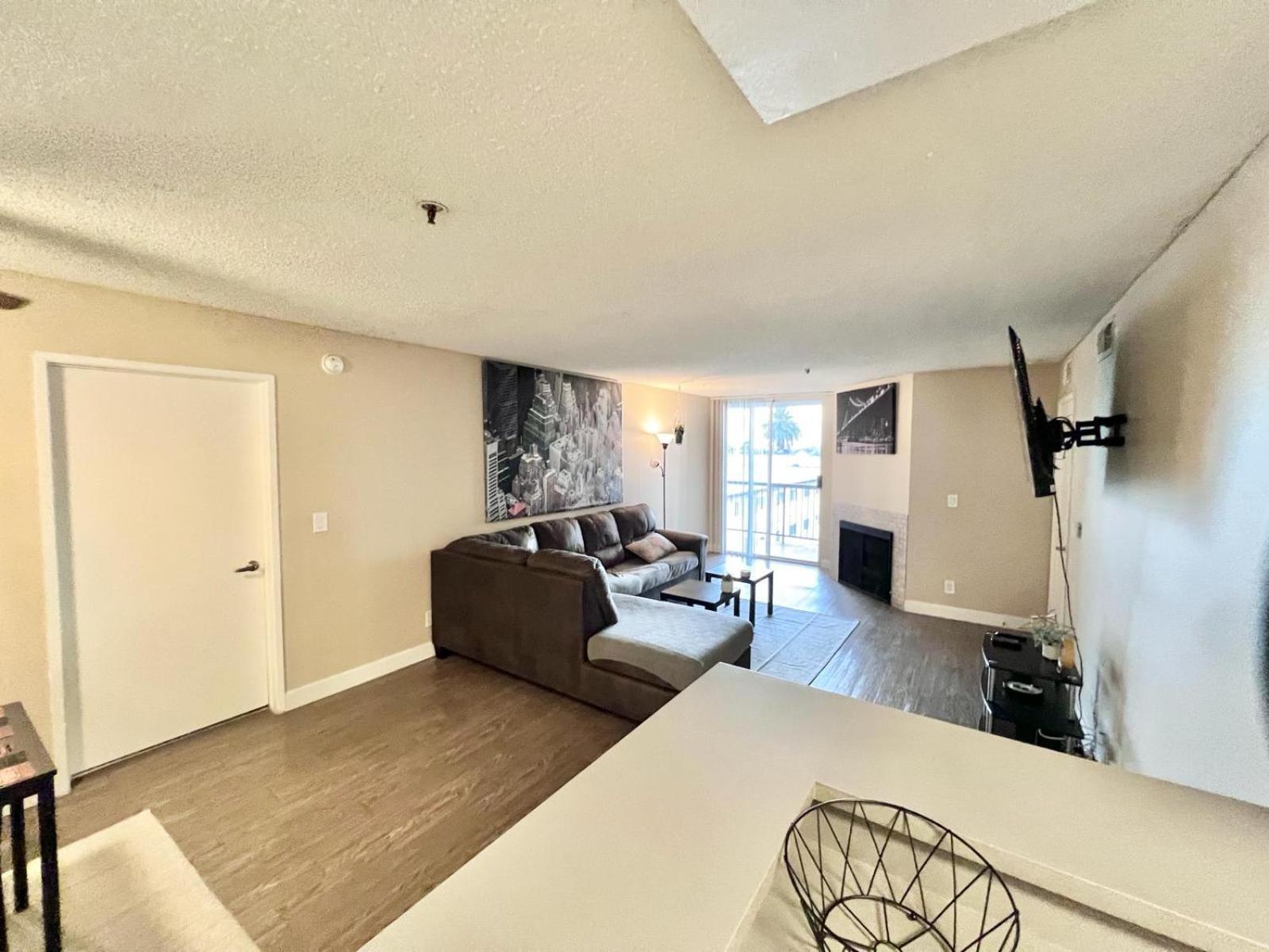Hollywood Two Bedroom & Free Two Parking Spots Apartment Los Ángeles Exterior foto