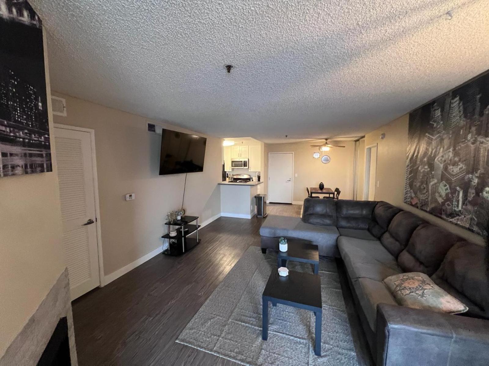 Hollywood Two Bedroom & Free Two Parking Spots Apartment Los Ángeles Exterior foto
